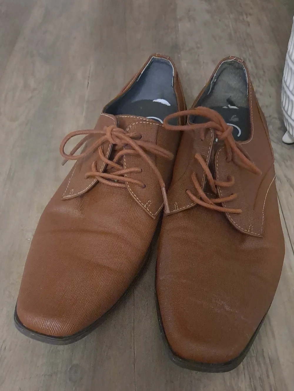 Men's Brown Lace-Up Dress Shoes